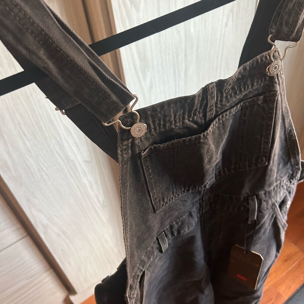 Levi’s premium black overalls small